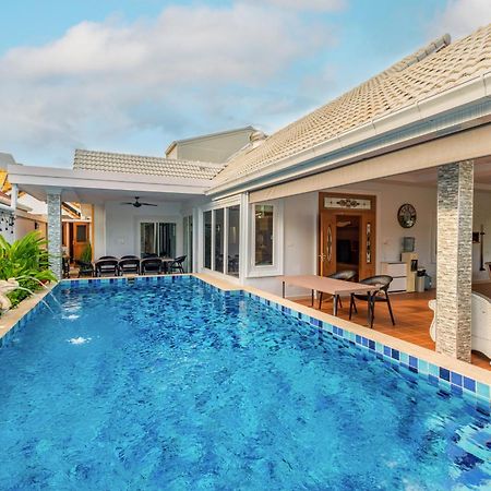 Pattaya Private Villa - Pool,Sauna,Snooker,Bbq Buitenkant foto