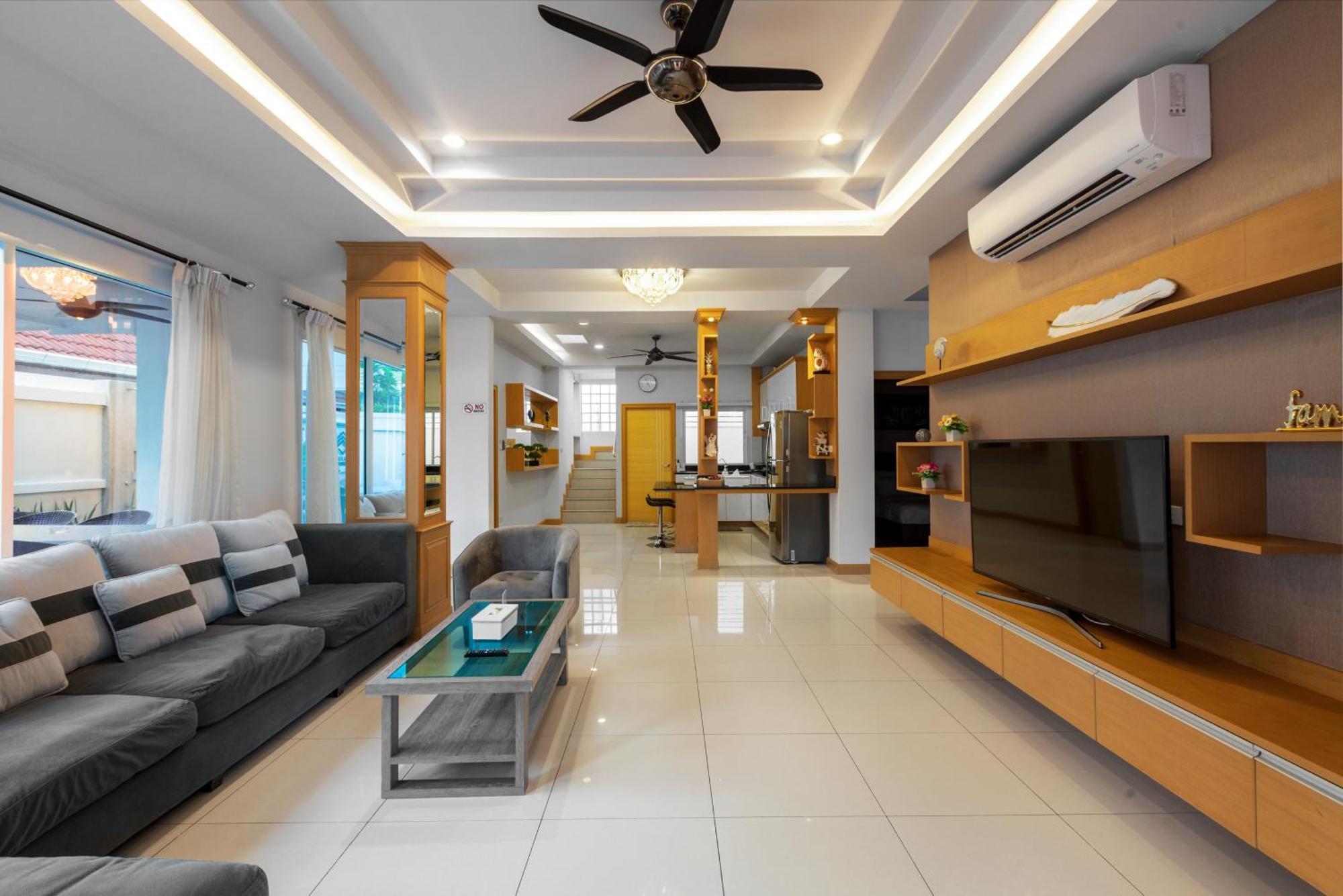 Pattaya Private Villa - Pool,Sauna,Snooker,Bbq Buitenkant foto