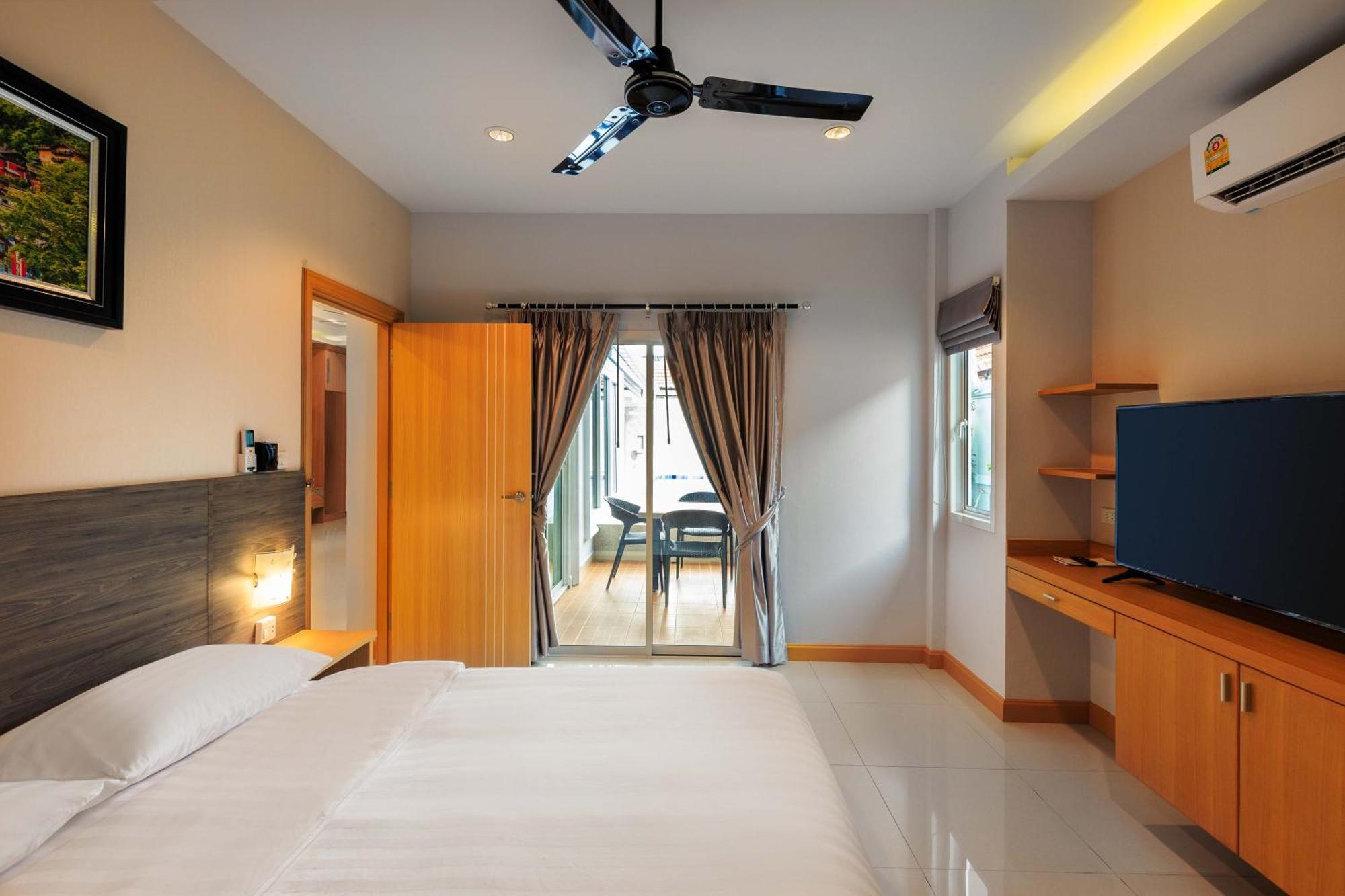 Pattaya Private Villa - Pool,Sauna,Snooker,Bbq Buitenkant foto