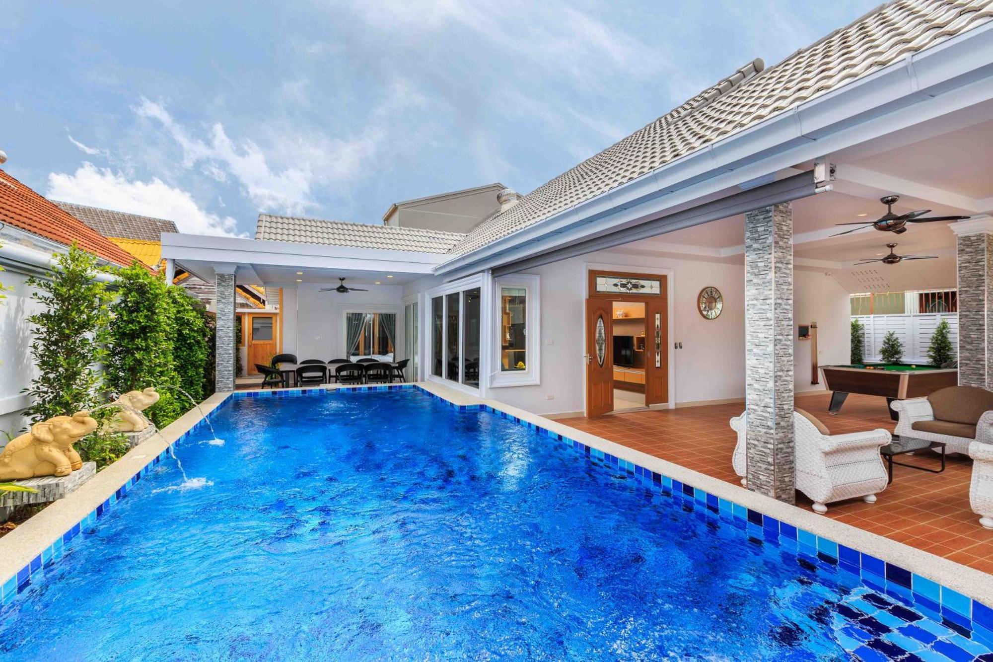 Pattaya Private Villa - Pool,Sauna,Snooker,Bbq Buitenkant foto