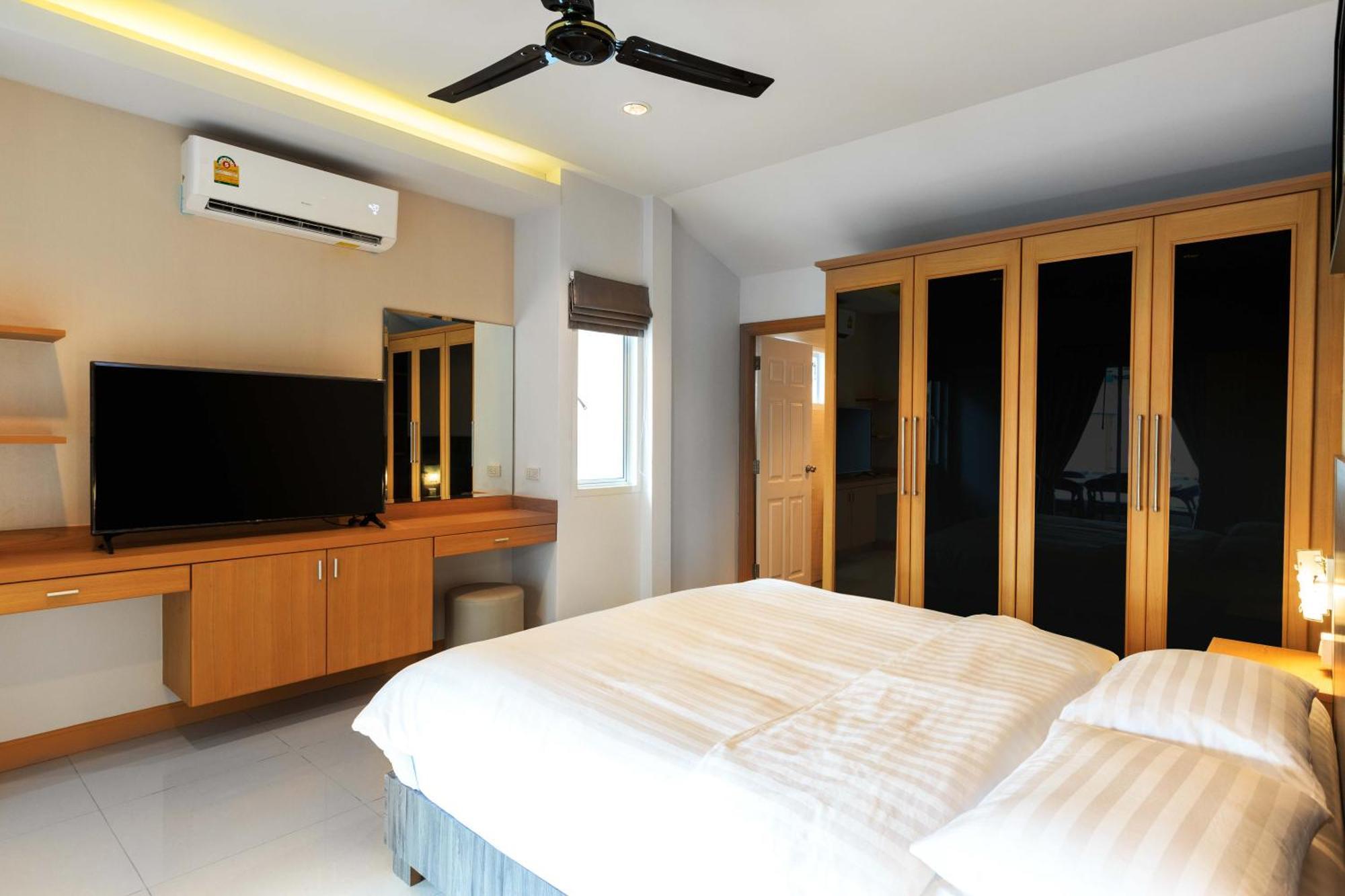 Pattaya Private Villa - Pool,Sauna,Snooker,Bbq Buitenkant foto