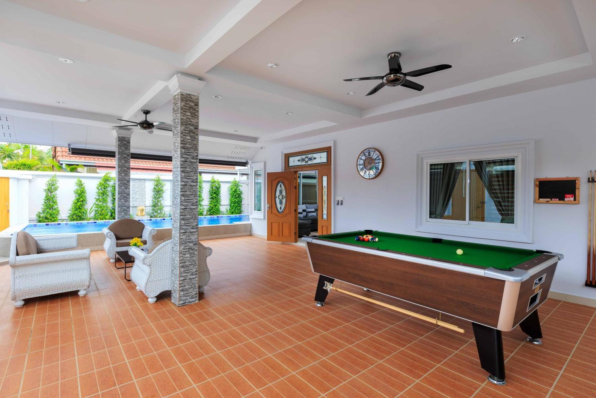 Pattaya Private Villa - Pool,Sauna,Snooker,Bbq Buitenkant foto