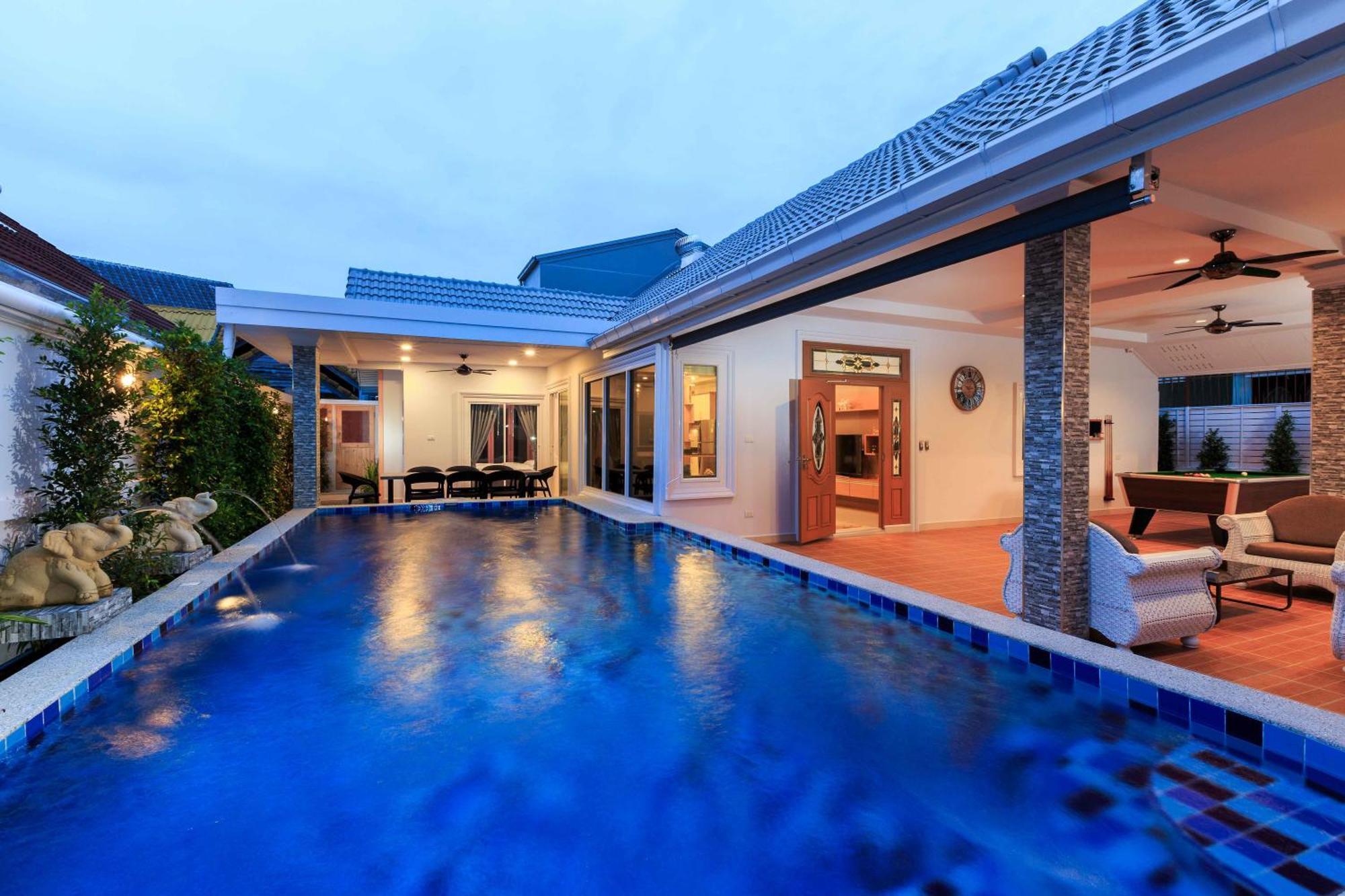 Pattaya Private Villa - Pool,Sauna,Snooker,Bbq Buitenkant foto