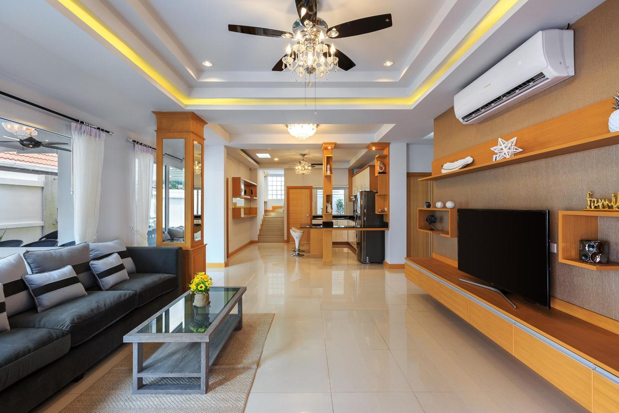 Pattaya Private Villa - Pool,Sauna,Snooker,Bbq Buitenkant foto