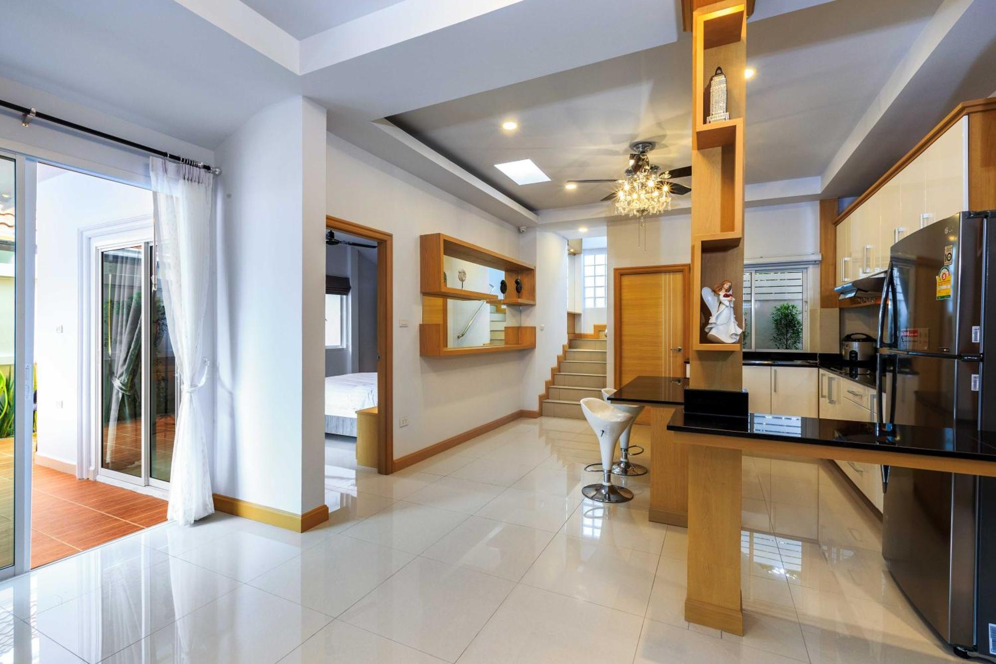 Pattaya Private Villa - Pool,Sauna,Snooker,Bbq Buitenkant foto